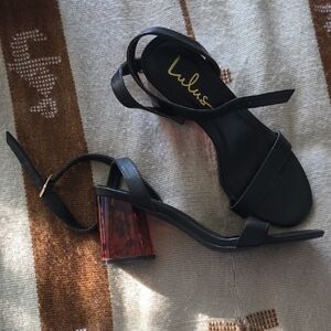 Lulu's Black Heels with Tortoise Block